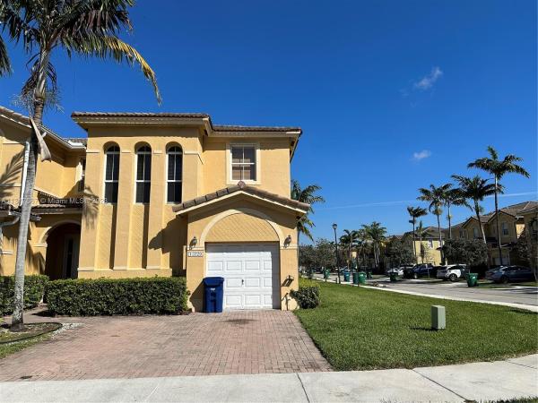 Kendall Breeze West, 13729 SW 118th Ter, The Hammocks, Florida 33186, image 1