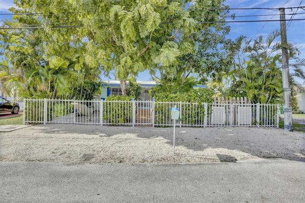 100 SW 76th Ave, Unincorporated Dade County, Florida 33144, image 2