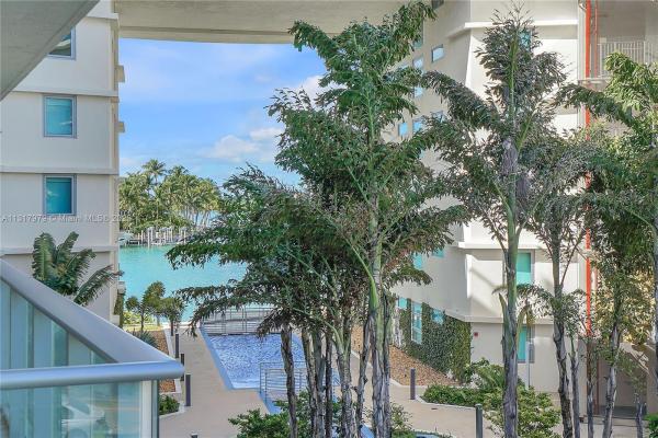 Peloro, 6620 Indian Creek Dr #305, Miami Beach, Florida 33141, image 1