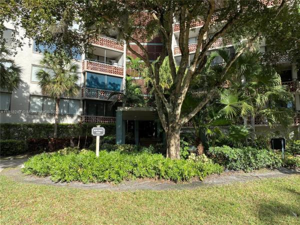 Inverrary Gardens, 4222 Inverrary Blvd #4105, Lauderhill, Florida 33319, image 1