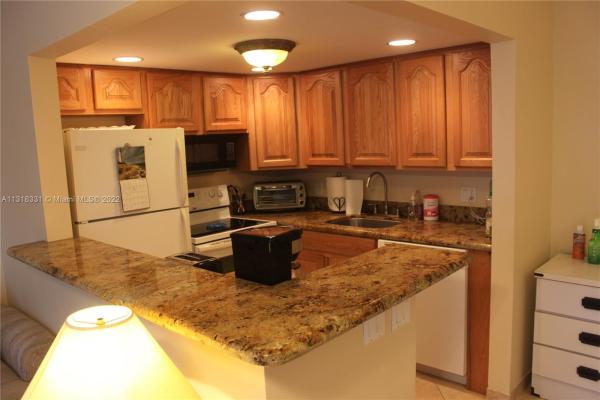 Century Village East, 189 Lyndhurst M, Deerfield Beach, Florida 33442, image 2