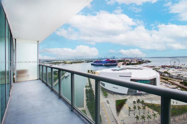 MarinaBlue, 888 Biscayne Blvd #2404, Miami, Florida 33132, image 2