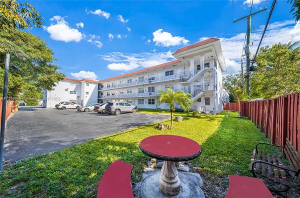 Paradise Gardens, 2420 Johnson St #107, Hollywood, Florida 33020, image 1