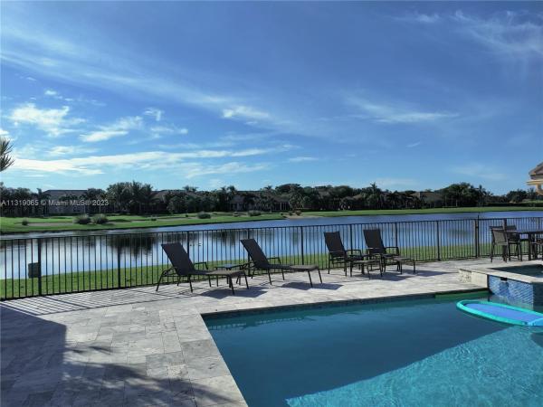 Cambridge At Aberdeen, Boynton Beach, Florida 33472, image 1