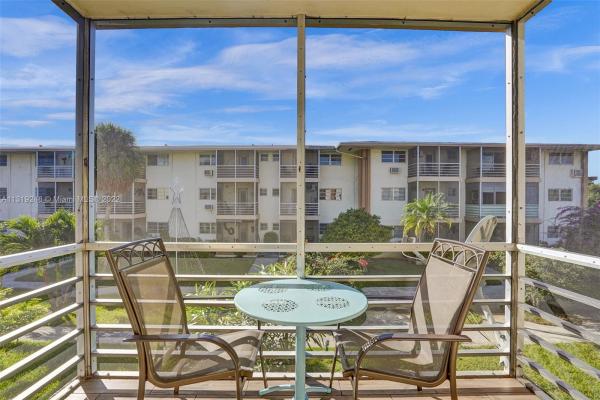 Mar-Len Gardens, 17090 NE 14 Ave #210, North Miami Beach, Florida 33162, image 1