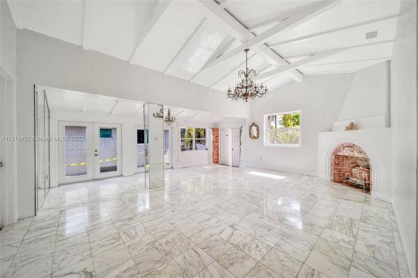 Lake View, 745 W 51st St, Miami Beach, Florida 33140, image 2