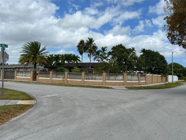 Carol City, 18605 NW 48th Ave, Miami Gardens, Florida 33055, image 2