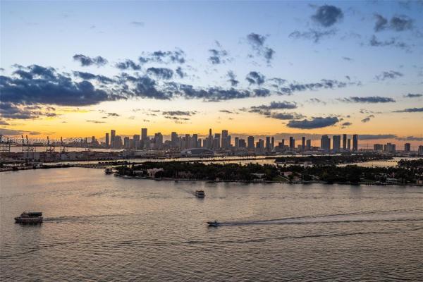 The Floridian, 650 West Ave #2103, Miami Beach, Florida 33139, image 2