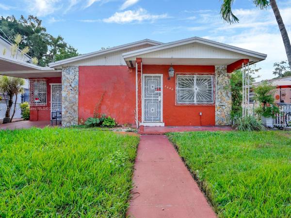 De Hedouvilles, 3240 Thomas Ave, Miami, Florida 33133, image 1