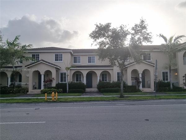Mandarin Lakes, 27534 SW 140th Ave, Naranja, Florida 33032, image 2