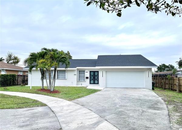 La Gioconda, 10601 SW 165th St, Palmetto Estates, Florida 33157, image 2