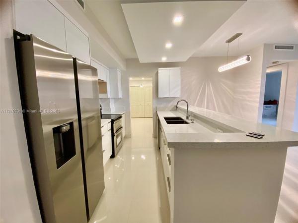 The Plaza Of Bal Harbour, 10185 Collins Ave #610, Bal Harbour, Florida 33154, image 2