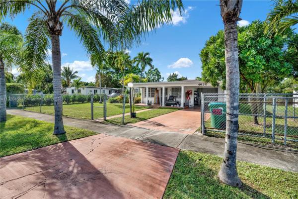 Tropical Estates, 4630 SW 97th Ct, Olympia Heights, Florida 33165, image 2