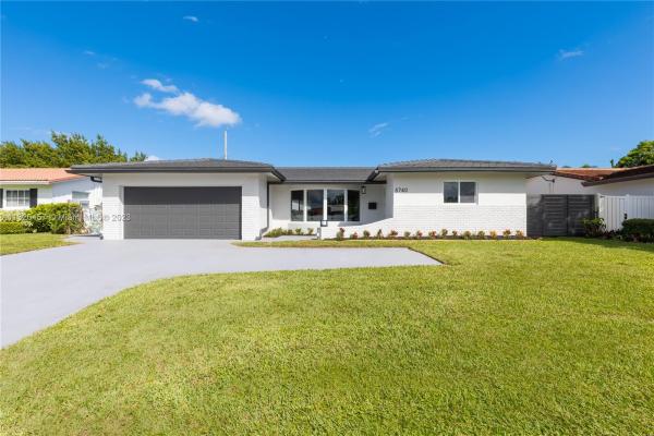 Colonial Ridge, 5740 NE 20th Ave, Fort Lauderdale, Florida 33308, image 1