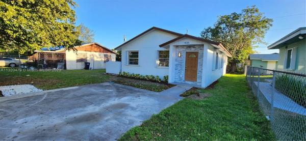 Washington Park, 435 NW 15th St, Florida City, Florida 33034, image 1
