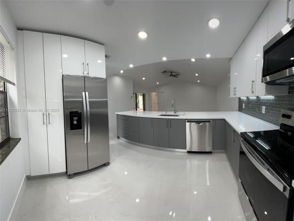 Lakes Of Boca Barwood, 23269 Barlake Dr #13, Boca Raton, Florida 33433, image 1