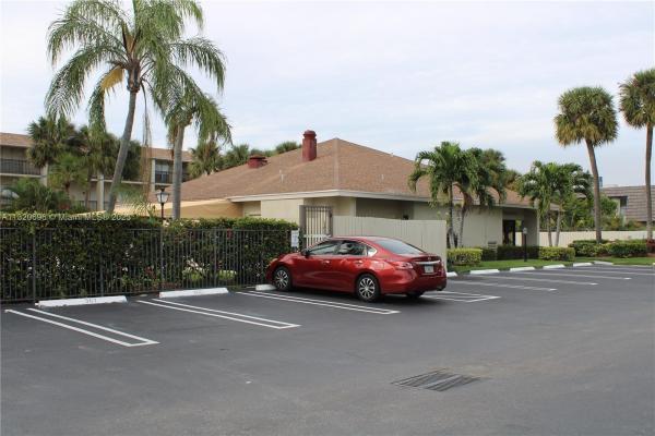 Cross Creek, West Palm Beach, Florida 33401, image 1