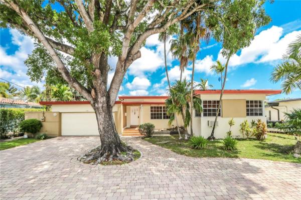 Biscayne River Heights, 1185 NE 104th St, Miami Shores, Florida 33138, image 1
