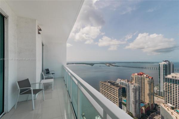 The Plaza On Brickell East, 950 Brickell Bay Dr #5205, Miami, Florida 33131, image 2