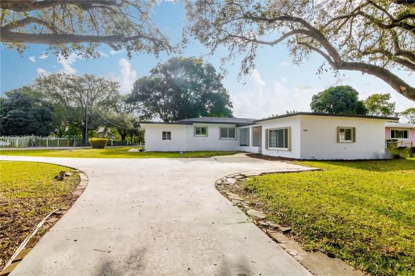 Biscayne Gardens, 14415 NW 14th Dr, Golden Glades, Florida 33167, image 2