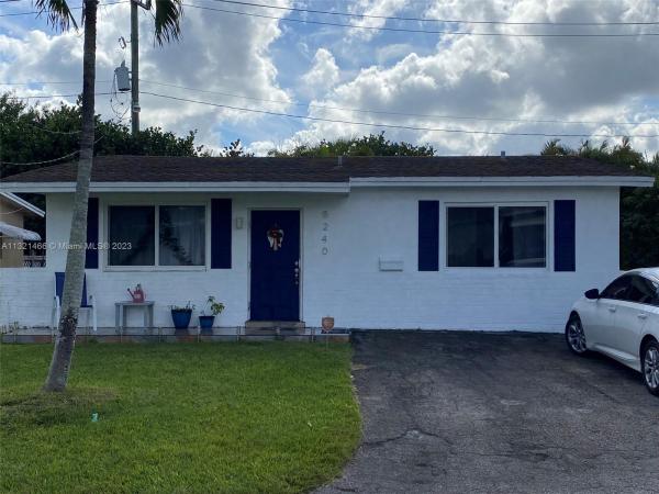 Gold Key Villas West, 8240 NW 23rd St, Sunrise, Florida 33322, image 1