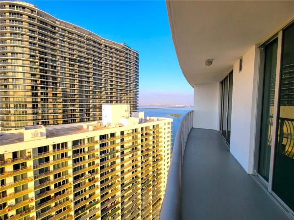 Opera Tower, 1750 N Bayshore Dr #4111, Miami, Florida 33132, image 2