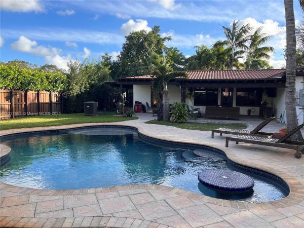 Dunnings Miami Shores, 25 NW 108th St, Miami Shores, Florida 33168, image 2