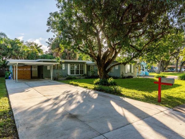 Mango Gardens, 3208 SW 15th Ave, Fort Lauderdale, Florida 33315, image 1