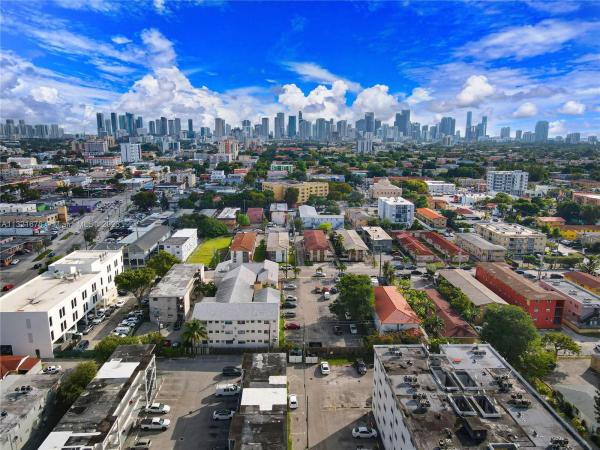 Guernica, 142 SW 18th Ave #27, Miami, Florida 33135, image 1