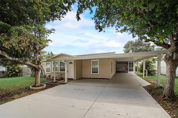 Meadow Park, 2792 Creek Rd, West Palm Beach, Florida 33406, image 1