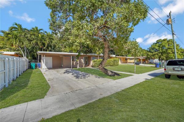 Arch Creek Estates, 1275 NE 150th St, Golden Glades, Florida 33161, image 1