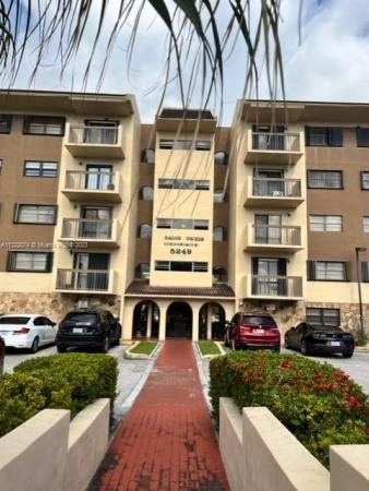 Aragon Towers, Miami, Florida 33126, image 1