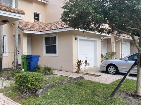 Springtree Gardens, 8407 NW 40th Ct, Sunrise, Florida 33351, image 1