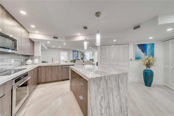 Trent, 7434 Trent Dr #206, Tamarac, Florida 33321, image 1