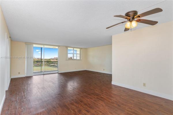 Rolling Hills Golf And Tennis Club, 3300 W Rolling Hills Cir #507, Davie, Florida 33328, image 1