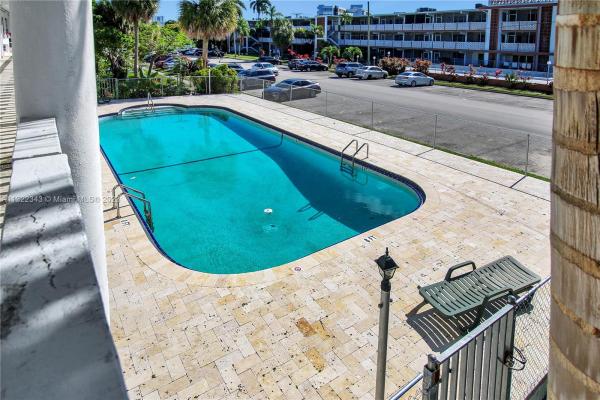Colonial Court, 1451 NE 170th St #205A, North Miami Beach, Florida 33162, image 1