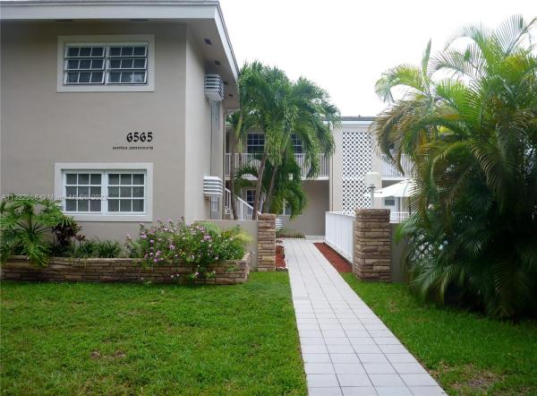 Santona, 6565 Santona St #B14, Coral Gables, Florida 33146, image 1