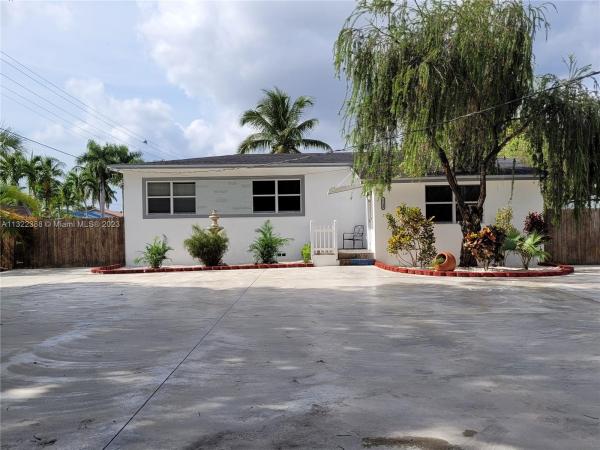 Kelly Estates, 3140 SW 115th Ave, University Park, Florida 33165, image 1