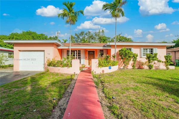 Highland Manor, 741 NE 180th St, North Miami Beach, Florida 33162, image 1