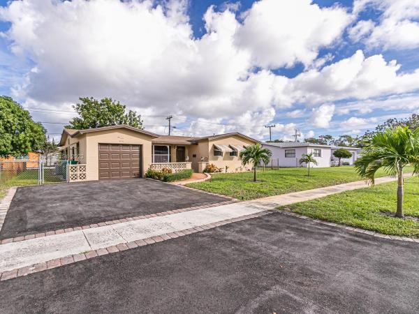 Flair, 4711 NW 19th Ct, Lauderhill, Florida 33313, image 2