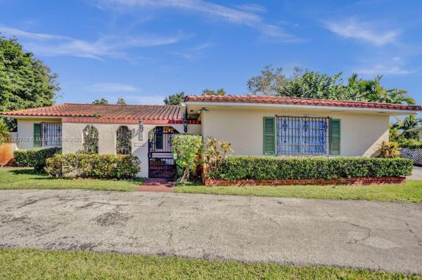 Kendalwood Pines, 7623 SW 91st Ave, Sunset, Florida 33173, image 2