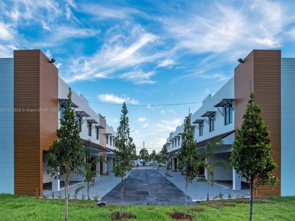 Alphaville, 957 NW 10th St, Florida City, Florida 33034, image 1
