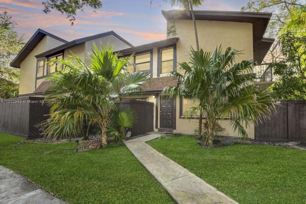 Bayberry Lakes, 1921 Bayberry Dr, Pembroke Pines, Florida 33024, image 1