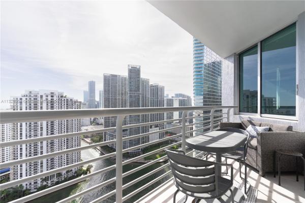 One Miami West, 325 S Biscayne Blvd #3815, Miami, Florida 33131, image 2