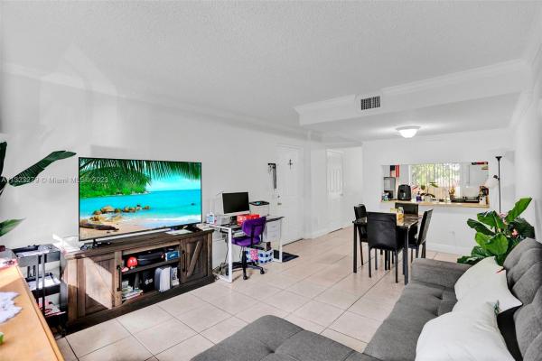 Waterview, 14900 SW 82nd Ter #14-210, Kendall West, Florida 33193, image 1