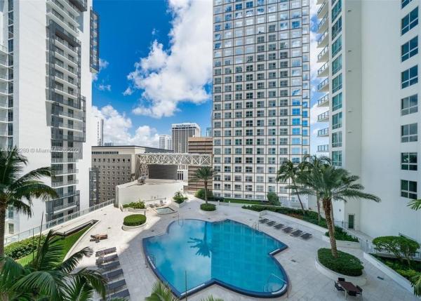Met 1, 300 S Biscayne Blvd #T-3507, Miami, Florida 33131, image 2