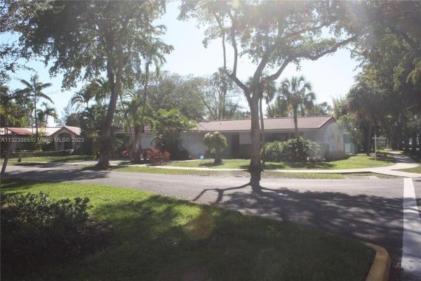 Loch Ness, 7550 Loch Ness Dr, Miami Lakes, Florida 33014, image 1