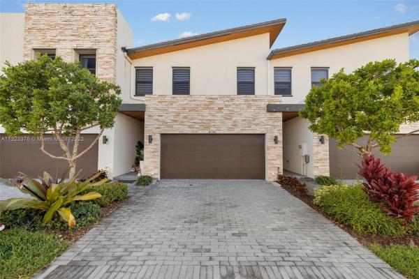 Summit At Park Central, 8138 NW 104th Ct, Doral, Florida 33178, image 1