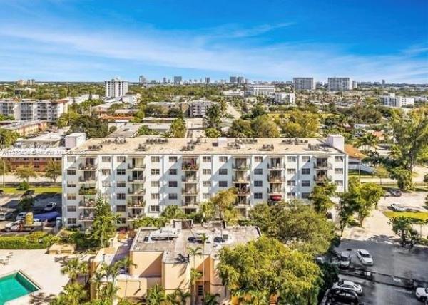 3 Horizons East, 12500 NE 15th Ave #514, North Miami, Florida 33161, image 1