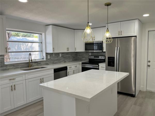 Biscayne River Gardens, 2561 NW 152nd St, Miami Gardens, Florida 33054, image 1
